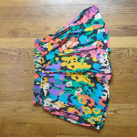 NWT High Waisted Multicolored Abstract Print Graphic Shorts Maximalist Athletic - Picture 3 of 13